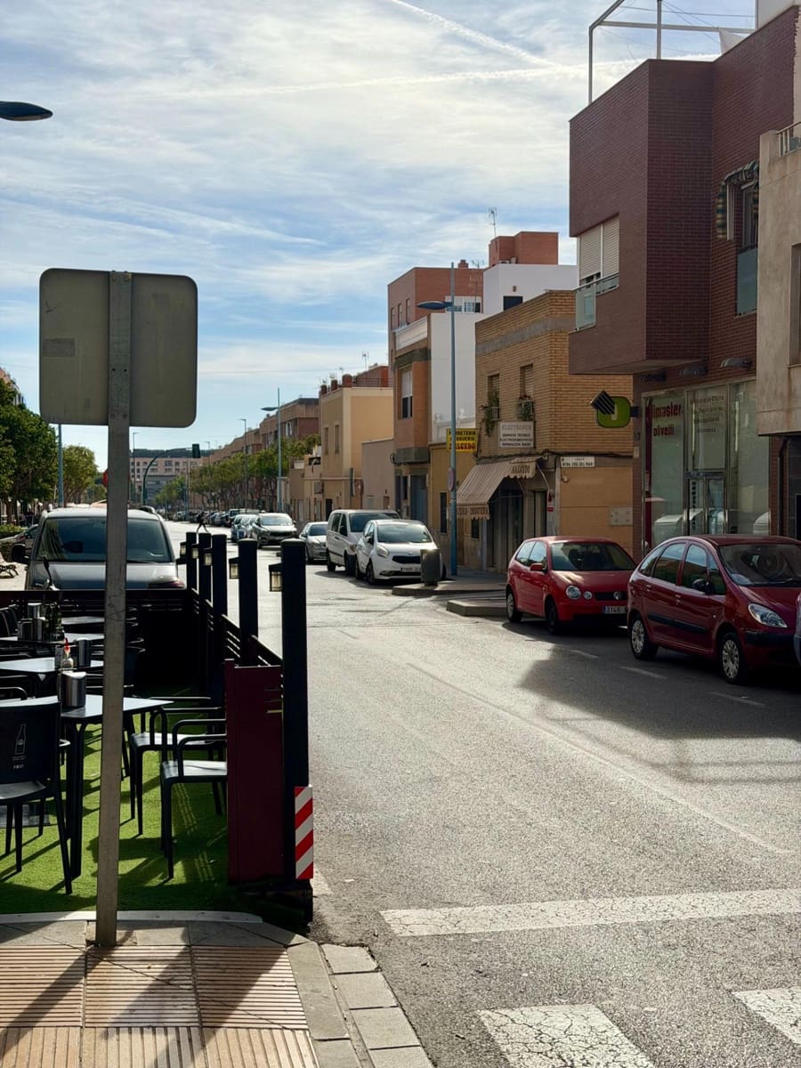 3 makuuhuone Asunto myytävänä paikassa Almeria kaupunki - 175 000 € (Ref: 9383093)