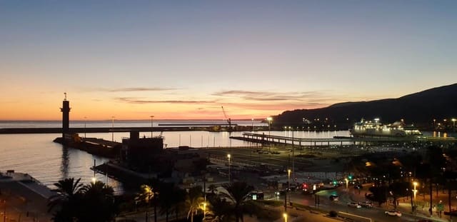 4 soverom Penthouse til salgs i Almería by - € 780 000 (Ref: 9383094)