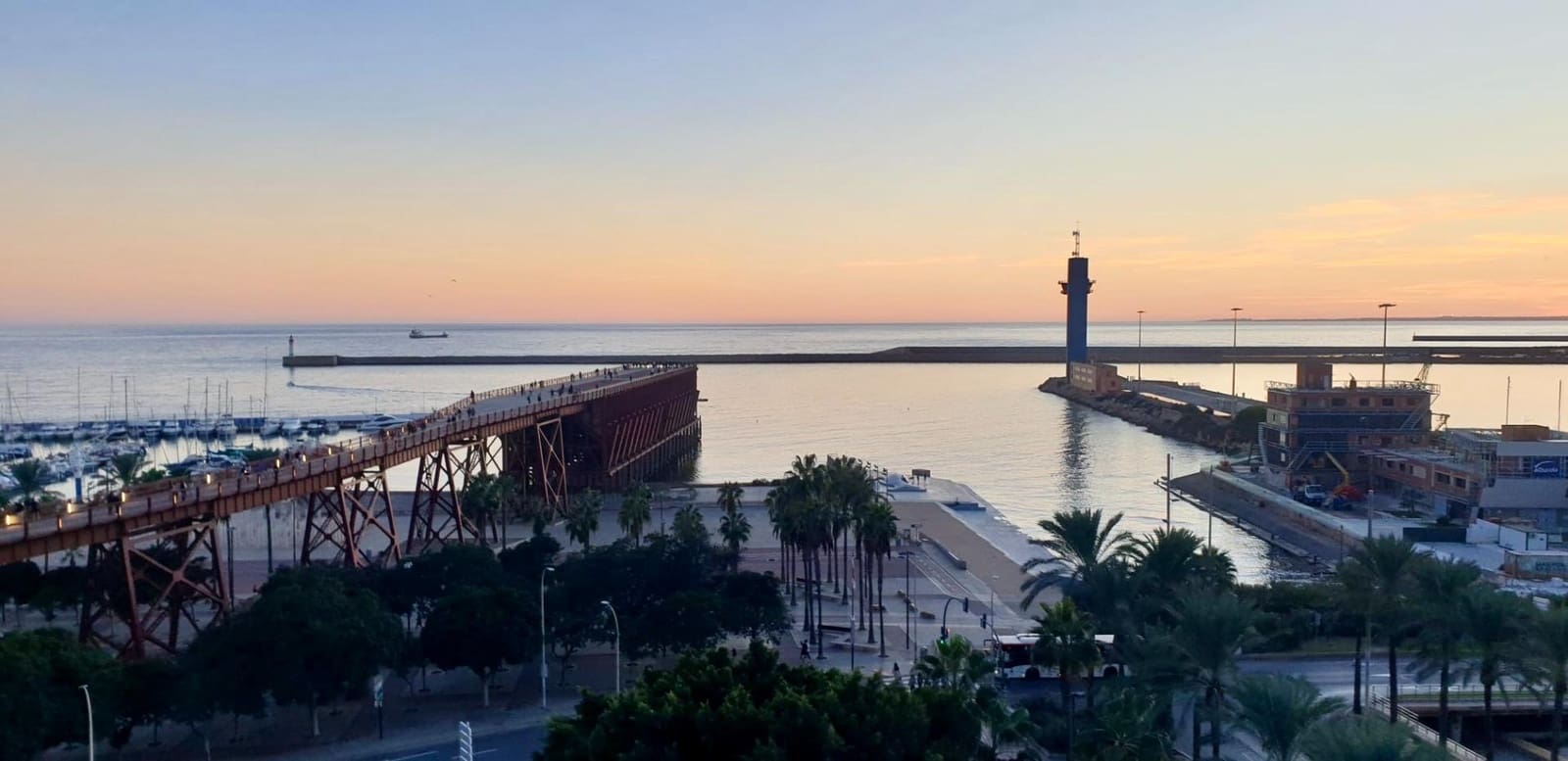 4 soverom Penthouse til salgs i Almeria by - € 780 000 (Ref: 9383094)