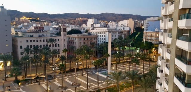 4 soverom Penthouse til salgs i Almería by - € 780 000 (Ref: 9383094)