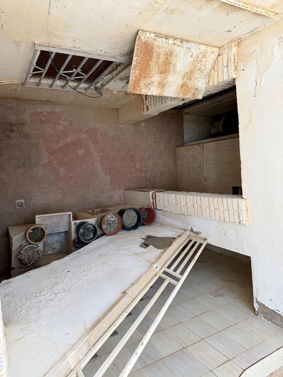 4 sovrum Hus till salu i Almeria stad - 78 000 € (Ref: 9386139)