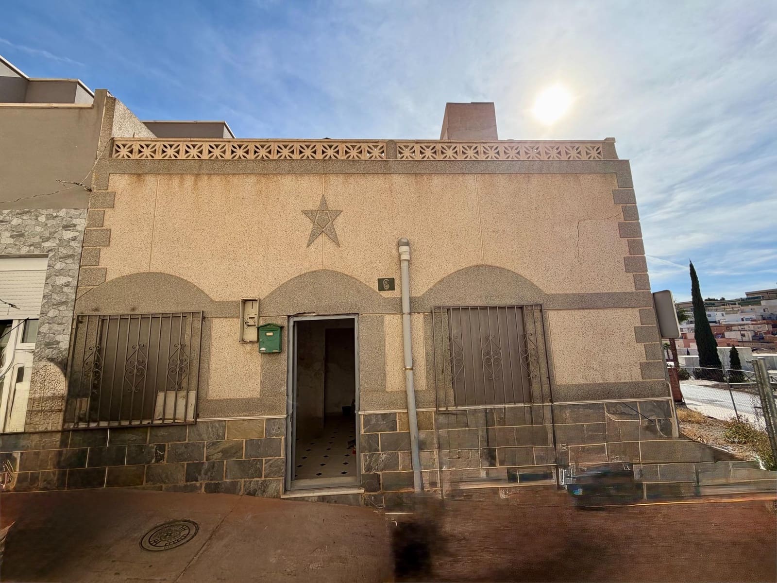 4 sovrum Hus till salu i Almeria stad - 78 000 € (Ref: 9386139)