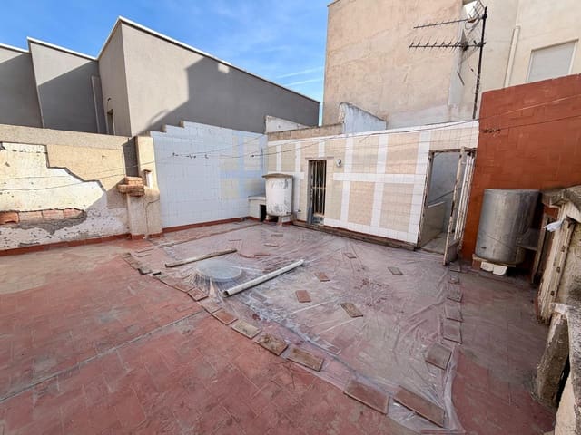 4 soveværelse Byhus til salg i Almería by - € 78.000 (Ref: 9386139)