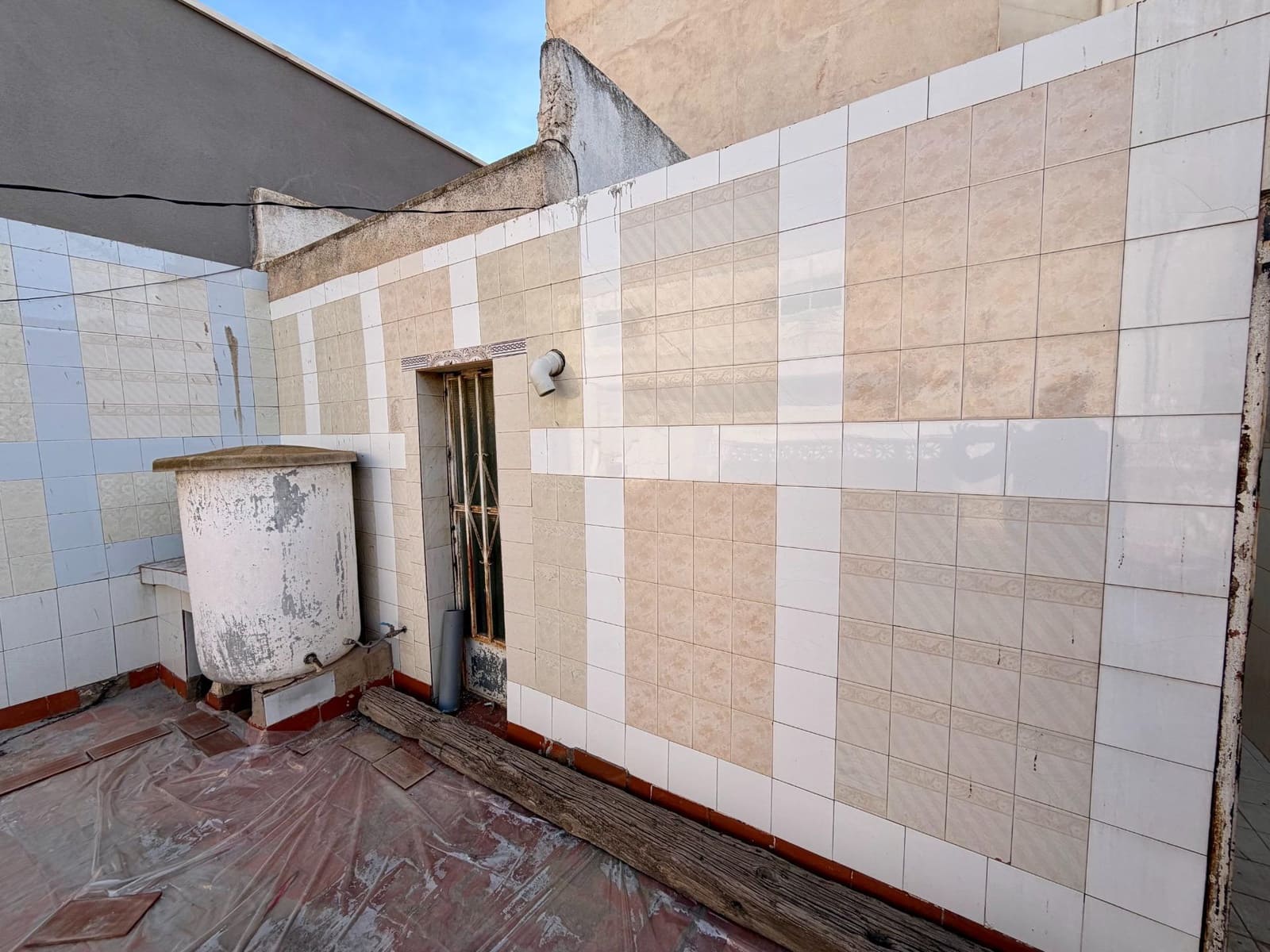 4 sovrum Hus till salu i Almeria stad - 78 000 € (Ref: 9386139)