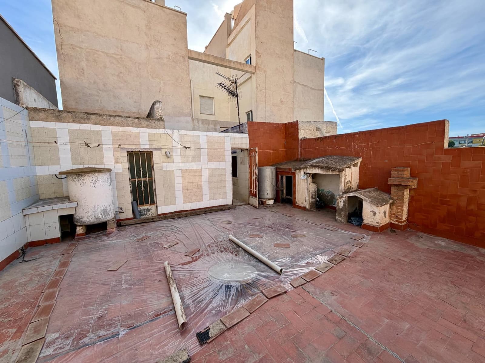 4 sovrum Hus till salu i Almeria stad - 78 000 € (Ref: 9386139)