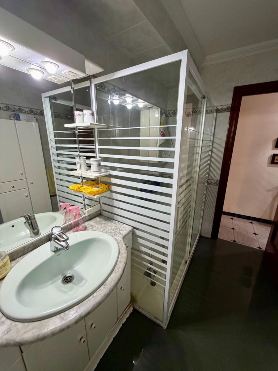 3 soveværelse Lejlighed til salg i Almeria by - € 149.000 (Ref: 9396190)