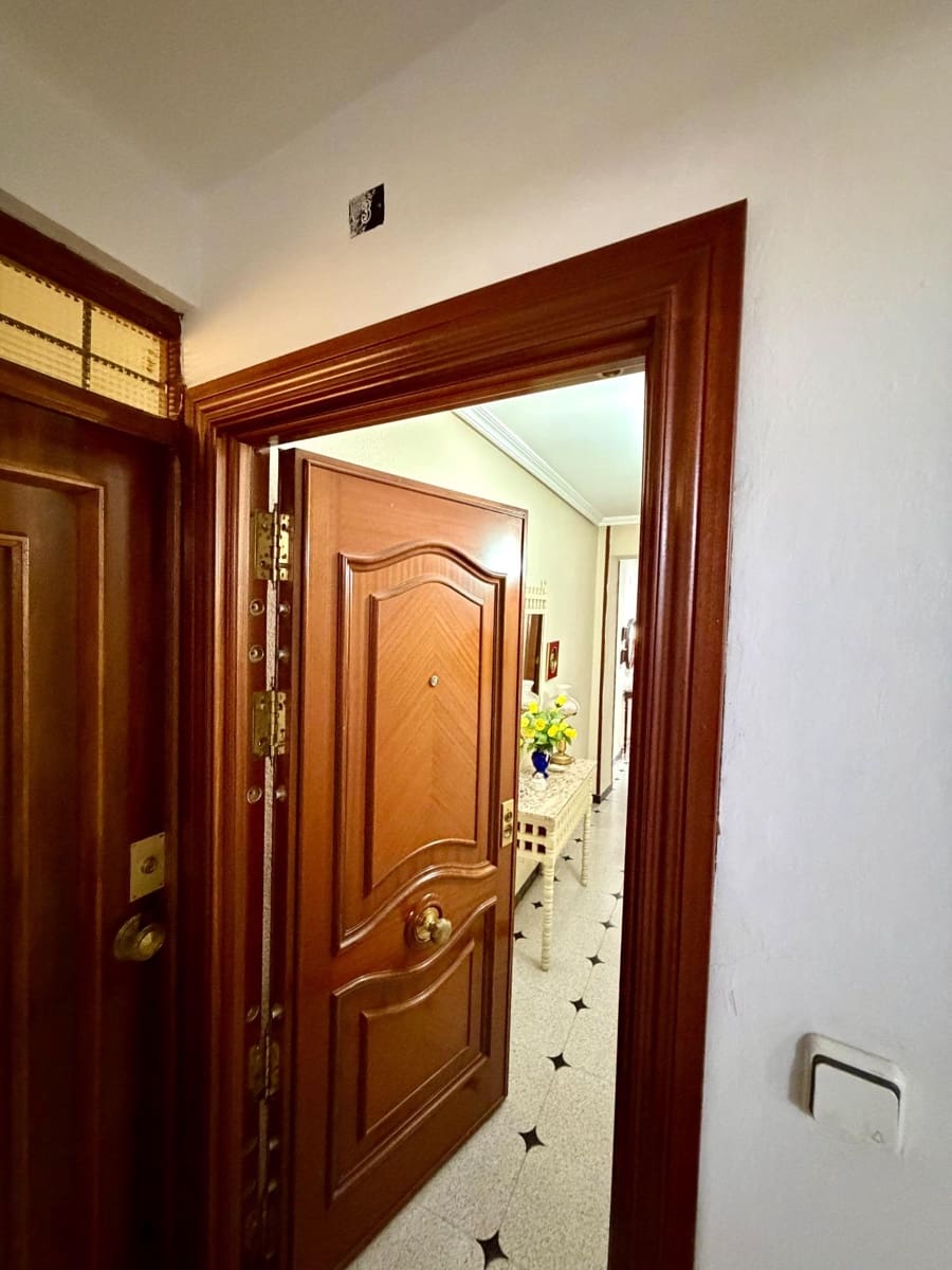 3 soveværelse Lejlighed til salg i Almeria by - € 149.000 (Ref: 9396190)