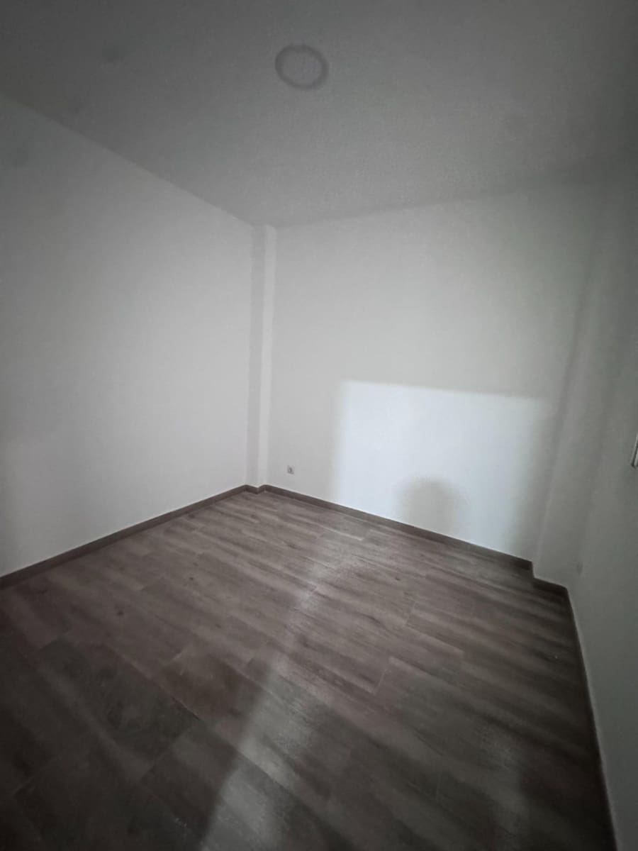 2 bedroom Flat for sale in Almeria city - € 125,000 (Ref: 9398641)