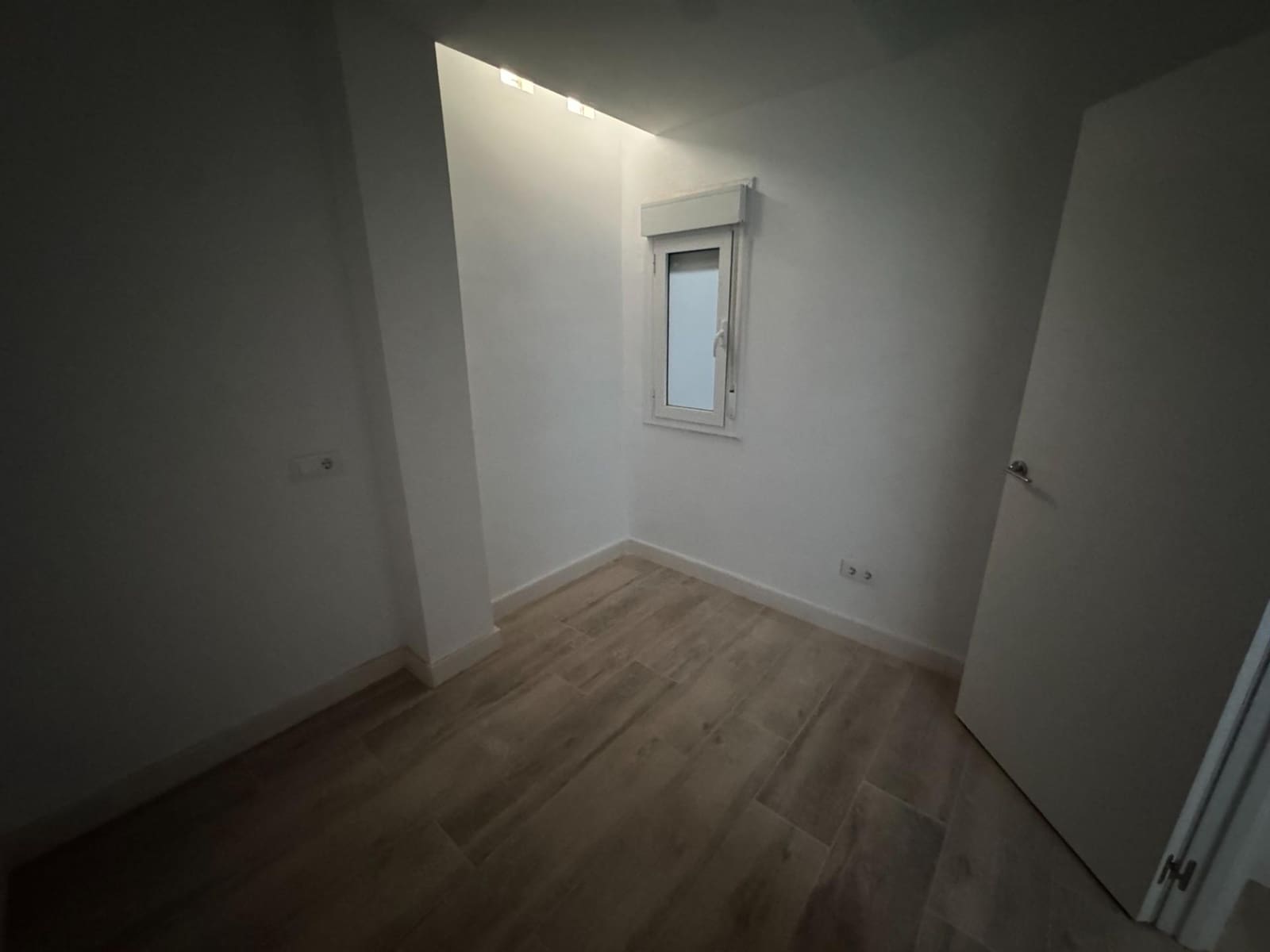 2 bedroom Flat for sale in Almeria city - € 125,000 (Ref: 9398641)