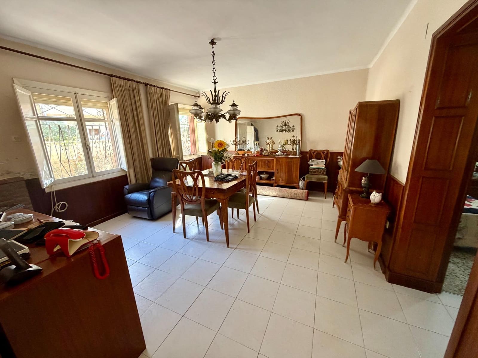 6 soveværelse Byhus til salg i Almeria by med garage - € 419.900 (Ref: 9403530)