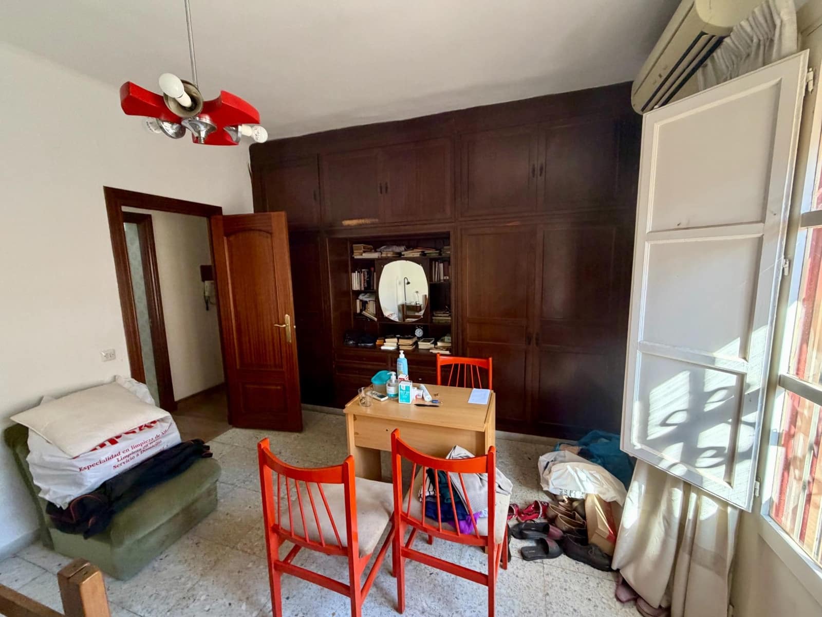 6 soveværelse Byhus til salg i Almeria by med garage - € 419.900 (Ref: 9403530)