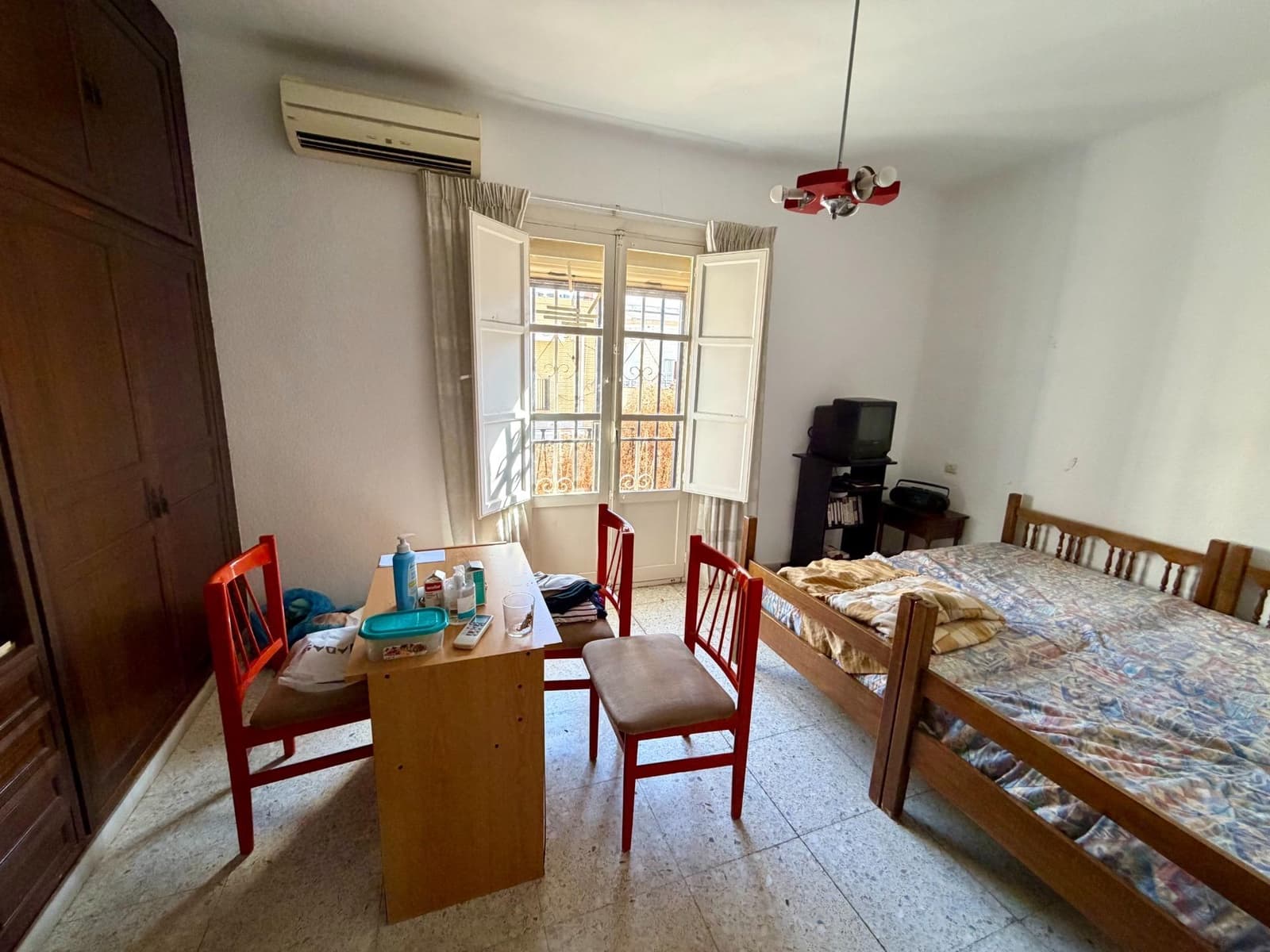 6 soveværelse Byhus til salg i Almeria by med garage - € 419.900 (Ref: 9403530)