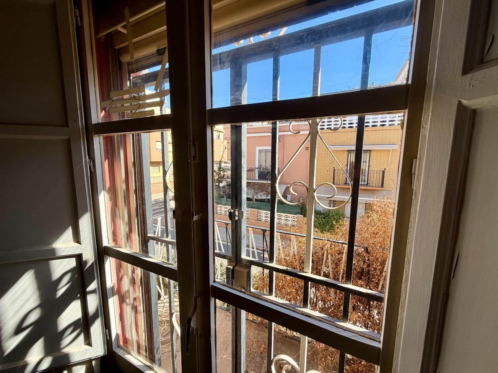 6 soveværelse Byhus til salg i Almeria by med garage - € 419.900 (Ref: 9403530)