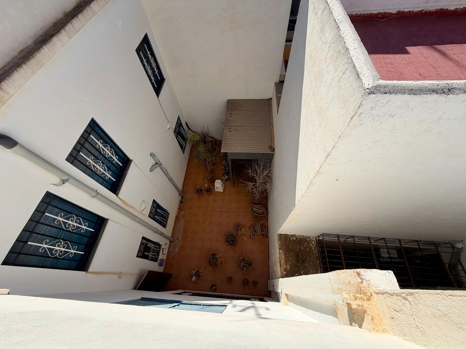 6 soveværelse Byhus til salg i Almeria by med garage - € 419.900 (Ref: 9403530)