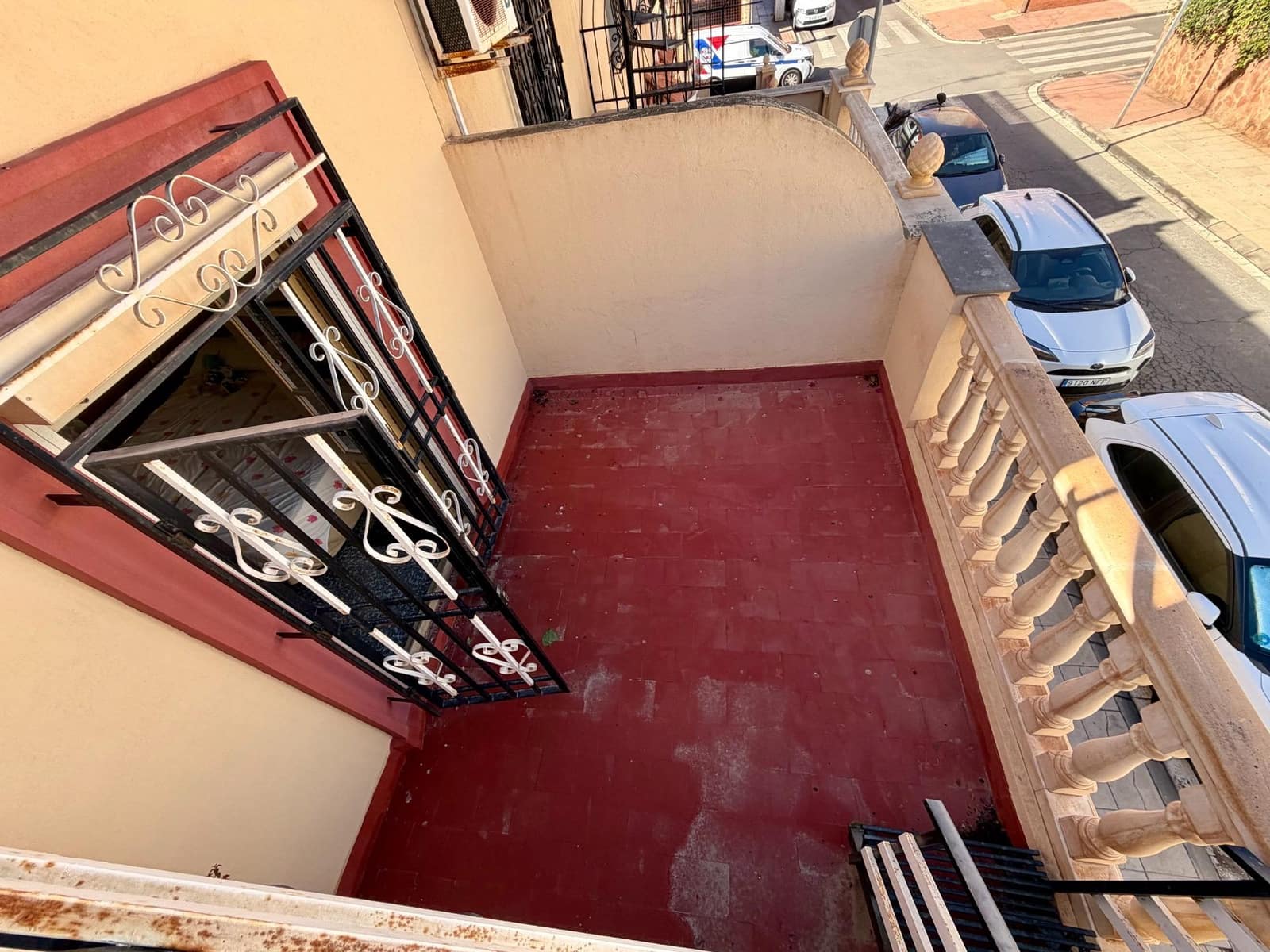 6 soveværelse Byhus til salg i Almeria by med garage - € 419.900 (Ref: 9403530)