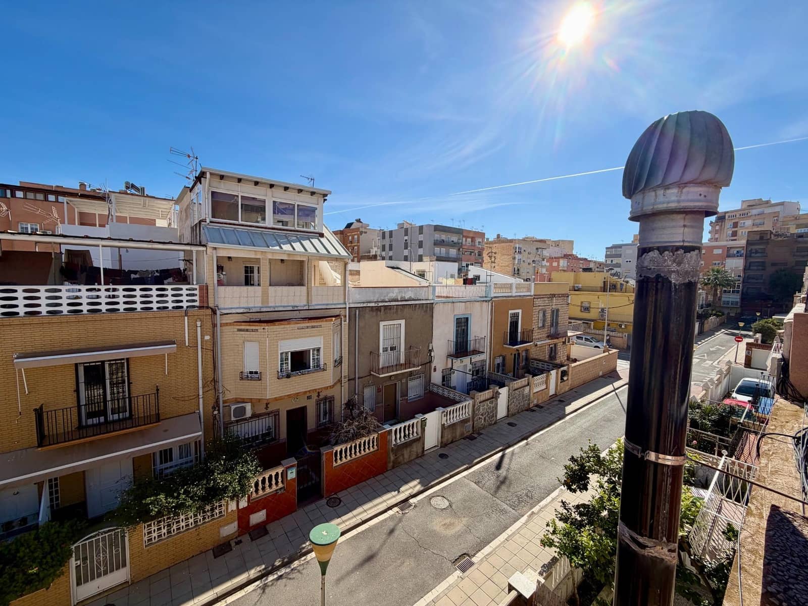 6 soveværelse Byhus til salg i Almeria by med garage - € 419.900 (Ref: 9403530)