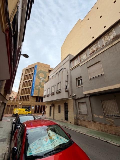 4 soveværelse Lejlighed til salg i Almeria by - € 210.000 (Ref: 9441420)