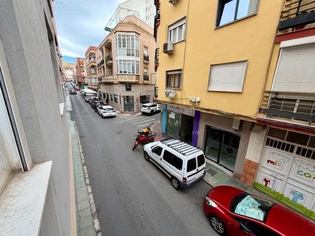 4 soveværelse Lejlighed til salg i Almeria by - € 210.000 (Ref: 9441420)