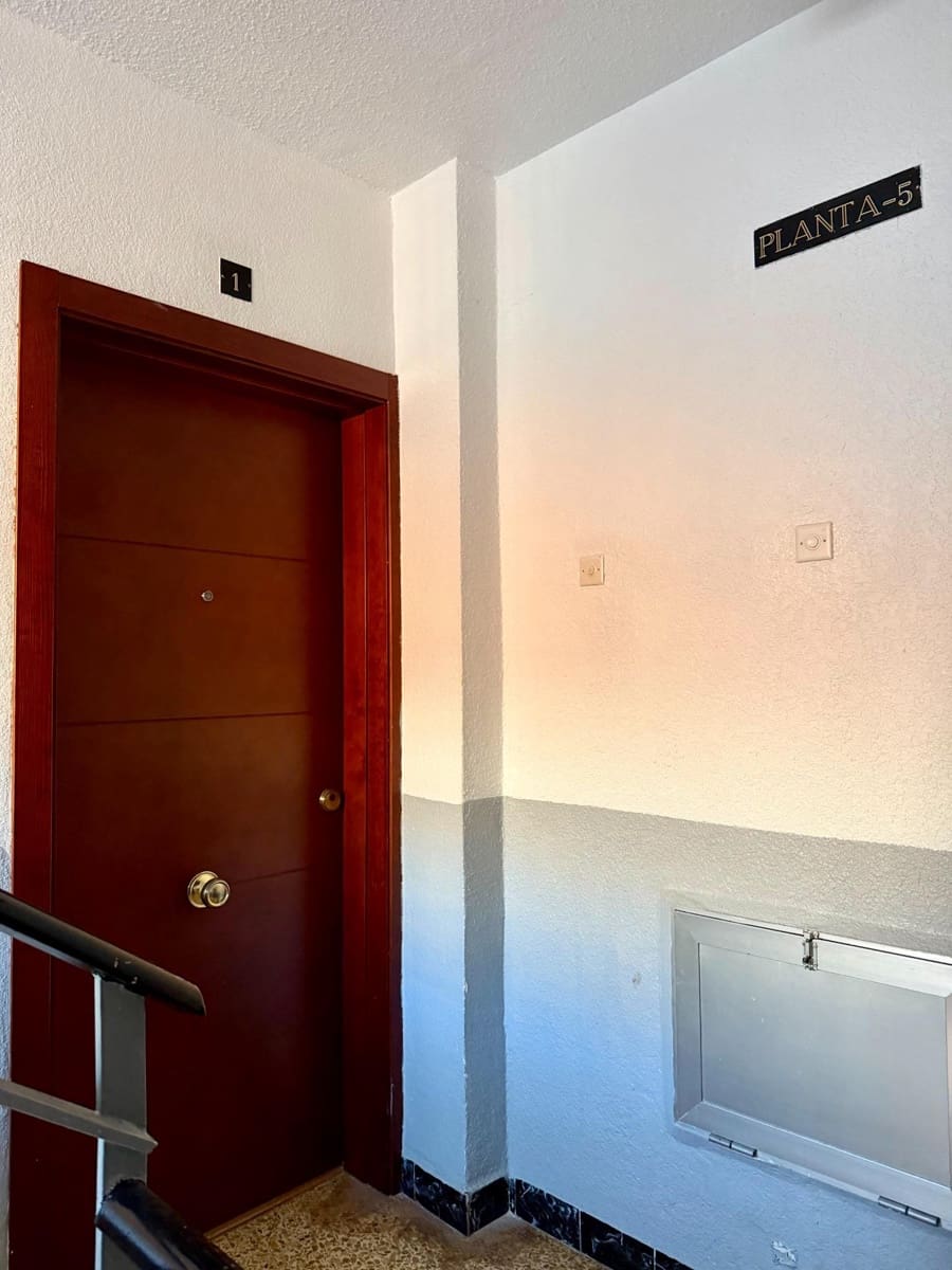 3 makuuhuone Asunto myytävänä paikassa Almeria kaupunki - 139 900 € (Ref: 9473082)