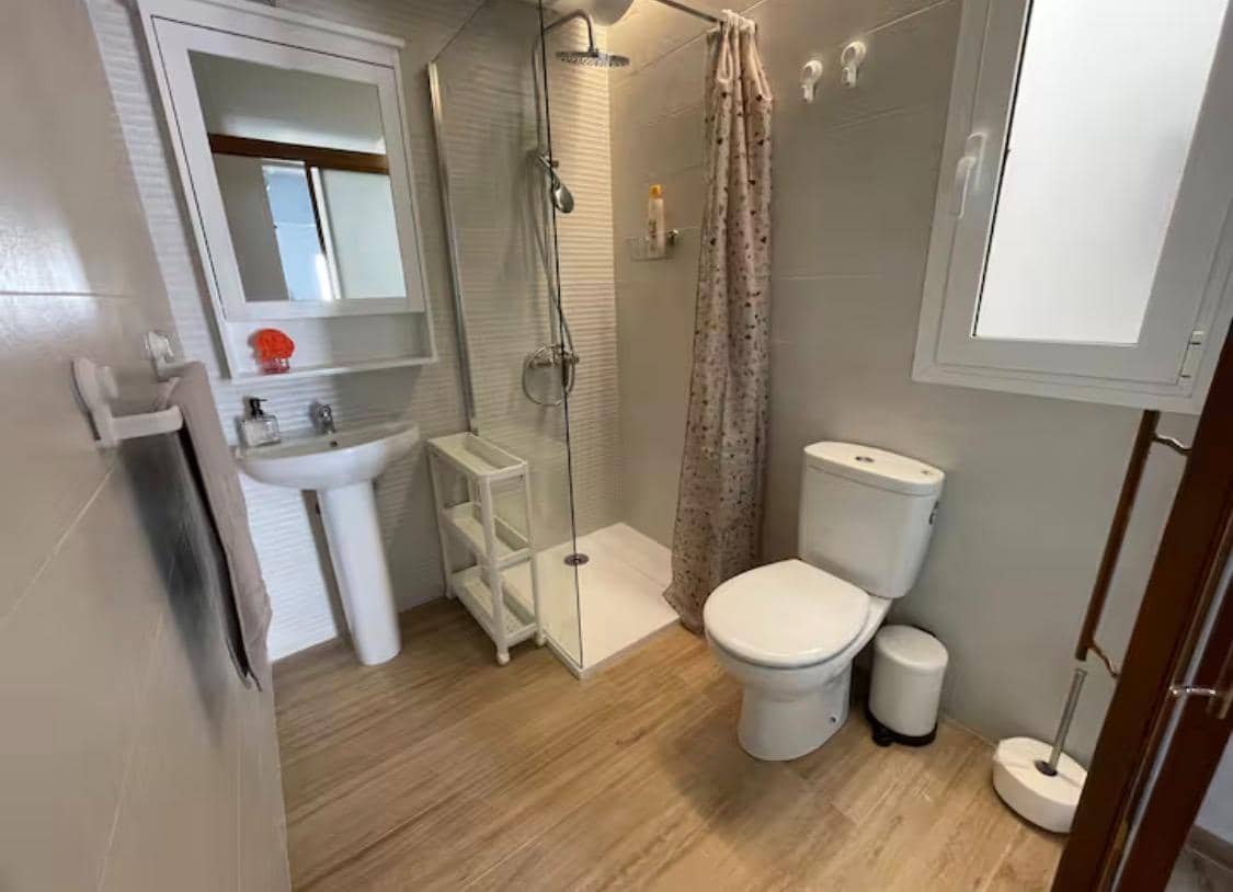 2 bedroom Flat for sale in Almeria city - € 159,999 (Ref: 9488401)