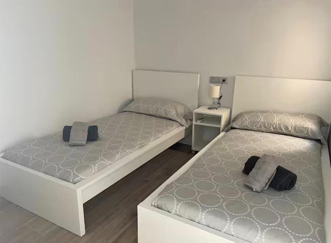 2 bedroom Flat for sale in Almeria city - € 159,999 (Ref: 9488401)