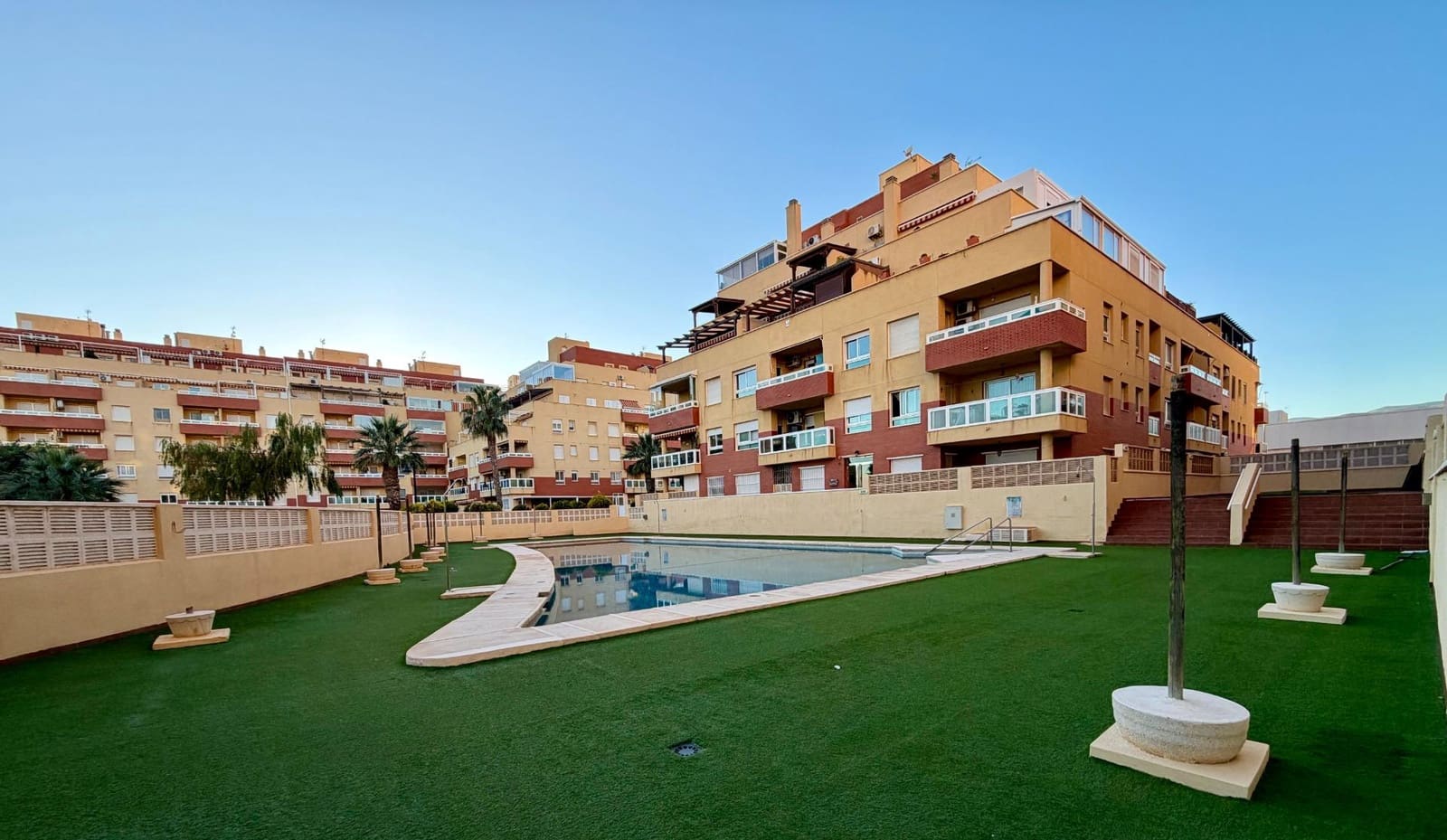 2 bedroom Apartment for sale in Aguadulce (Almeria) with pool - € 239,900 (Ref: 9499769)