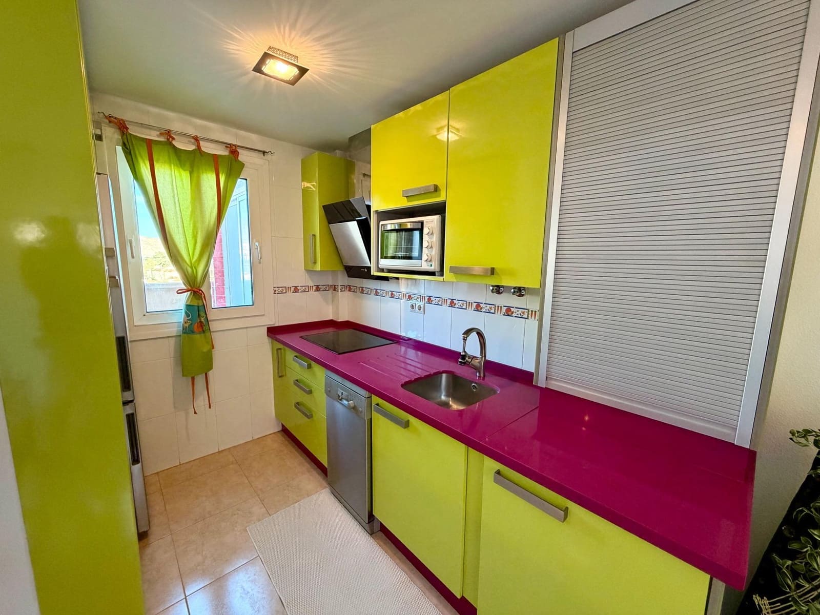 2 bedroom Apartment for sale in Aguadulce (Almeria) with pool - € 239,900 (Ref: 9499769)