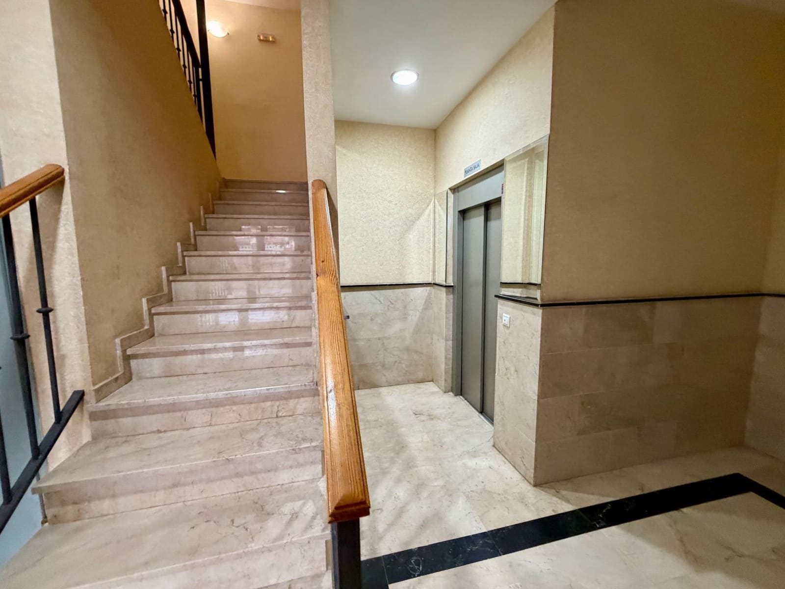 2 bedroom Apartment for sale in Aguadulce (Almeria) with pool - € 239,900 (Ref: 9499769)