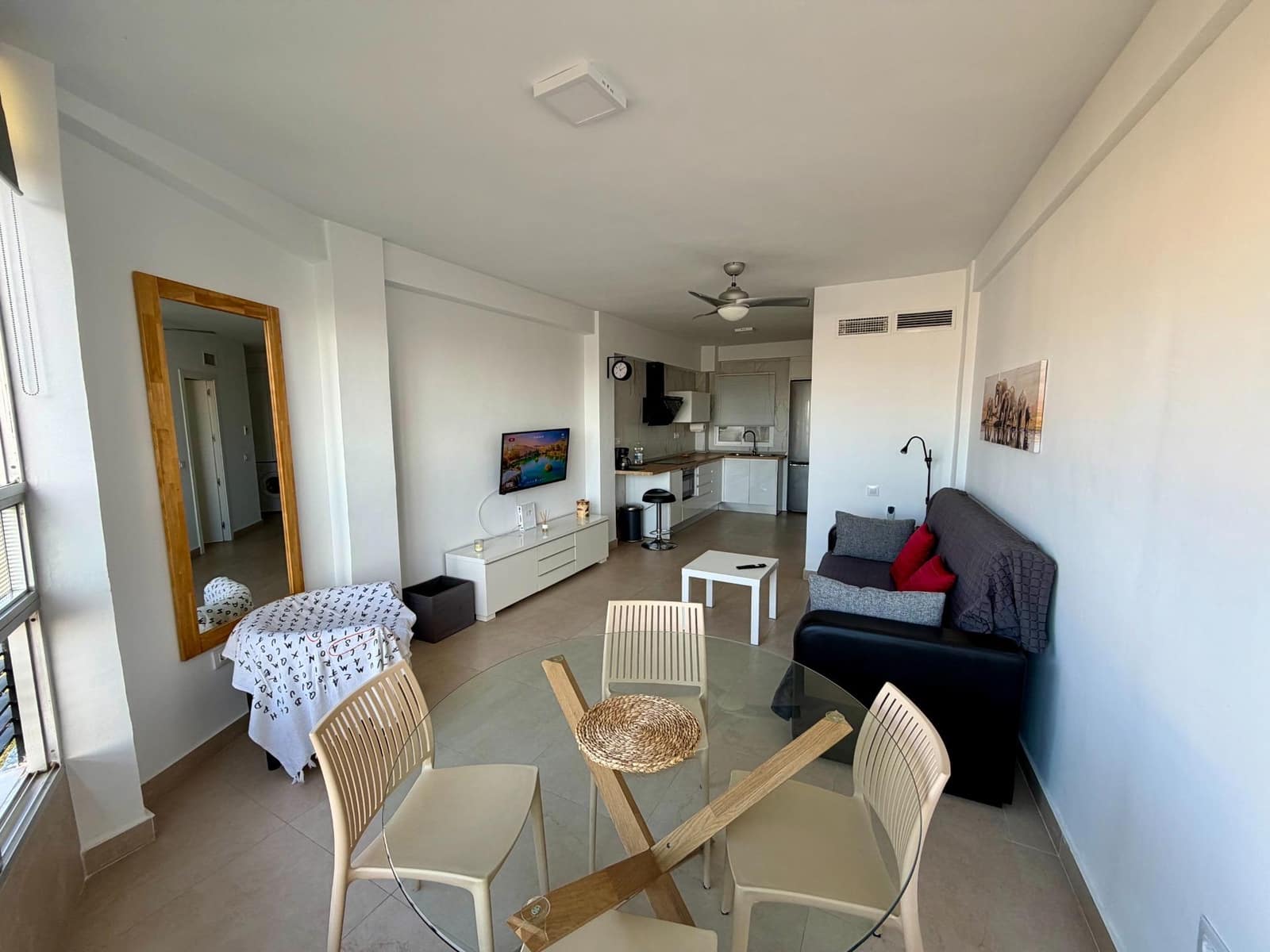 3 slaapkamer Flat te koop in Almeria stad - € 185.000 (Ref: 9513552)