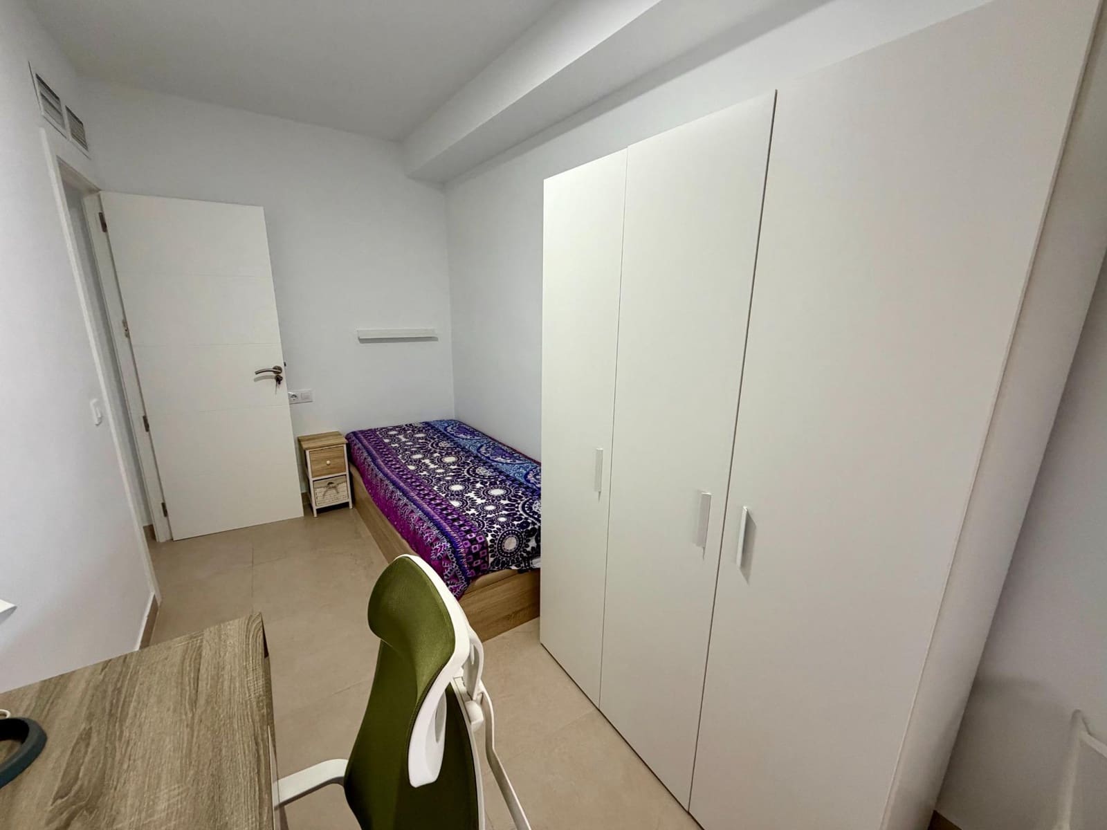 3 slaapkamer Flat te koop in Almeria stad - € 185.000 (Ref: 9513552)