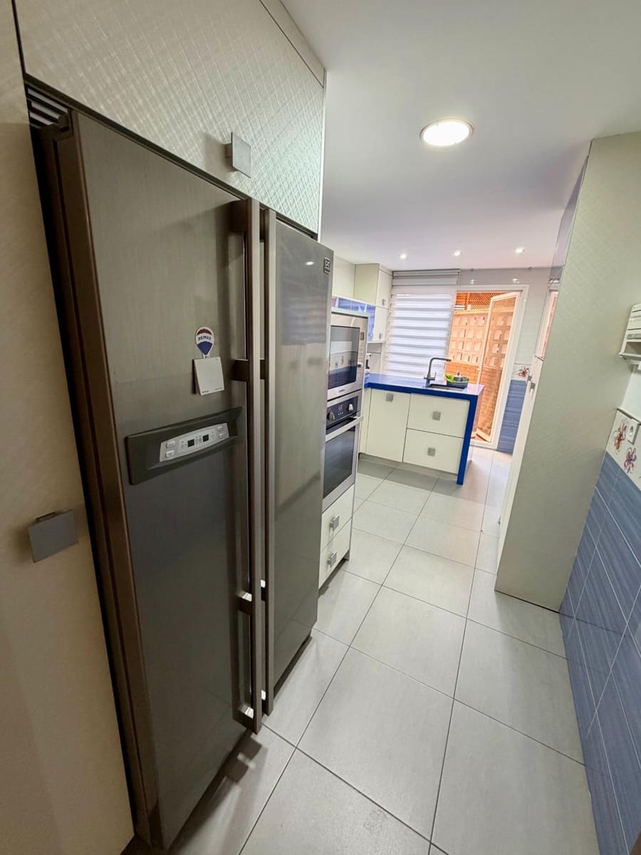 3 sovrum Lägenhet till salu i Almeria stad med garage - 259 000 € (Ref: 9513553)