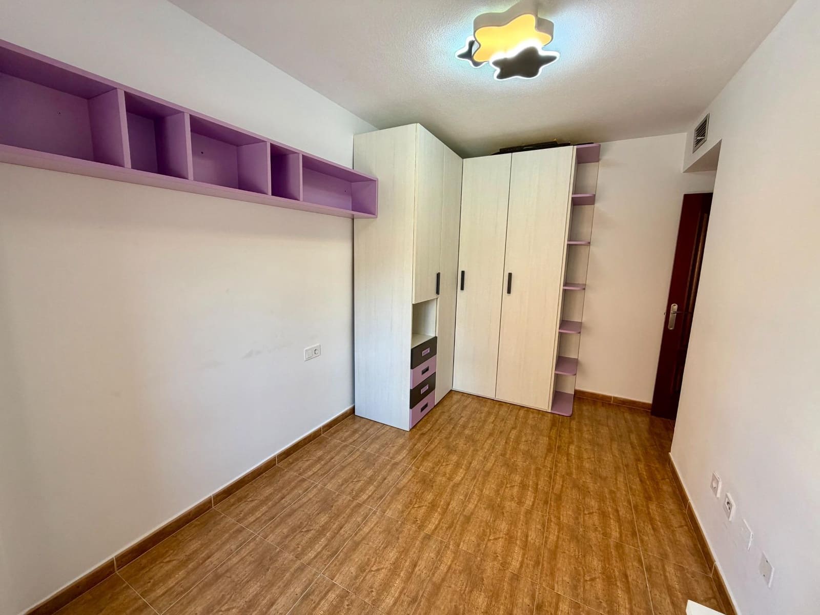 3 sovrum Lägenhet till salu i Almeria stad med garage - 259 000 € (Ref: 9513553)