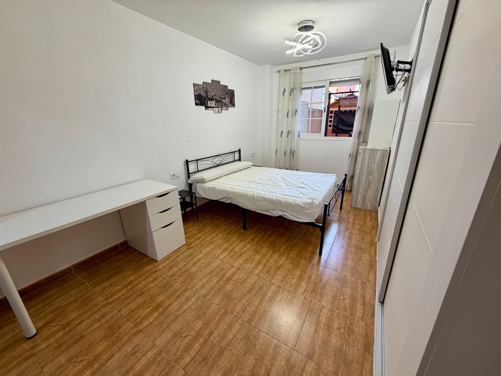 3 sovrum Lägenhet till salu i Almeria stad med garage - 259 000 € (Ref: 9513553)