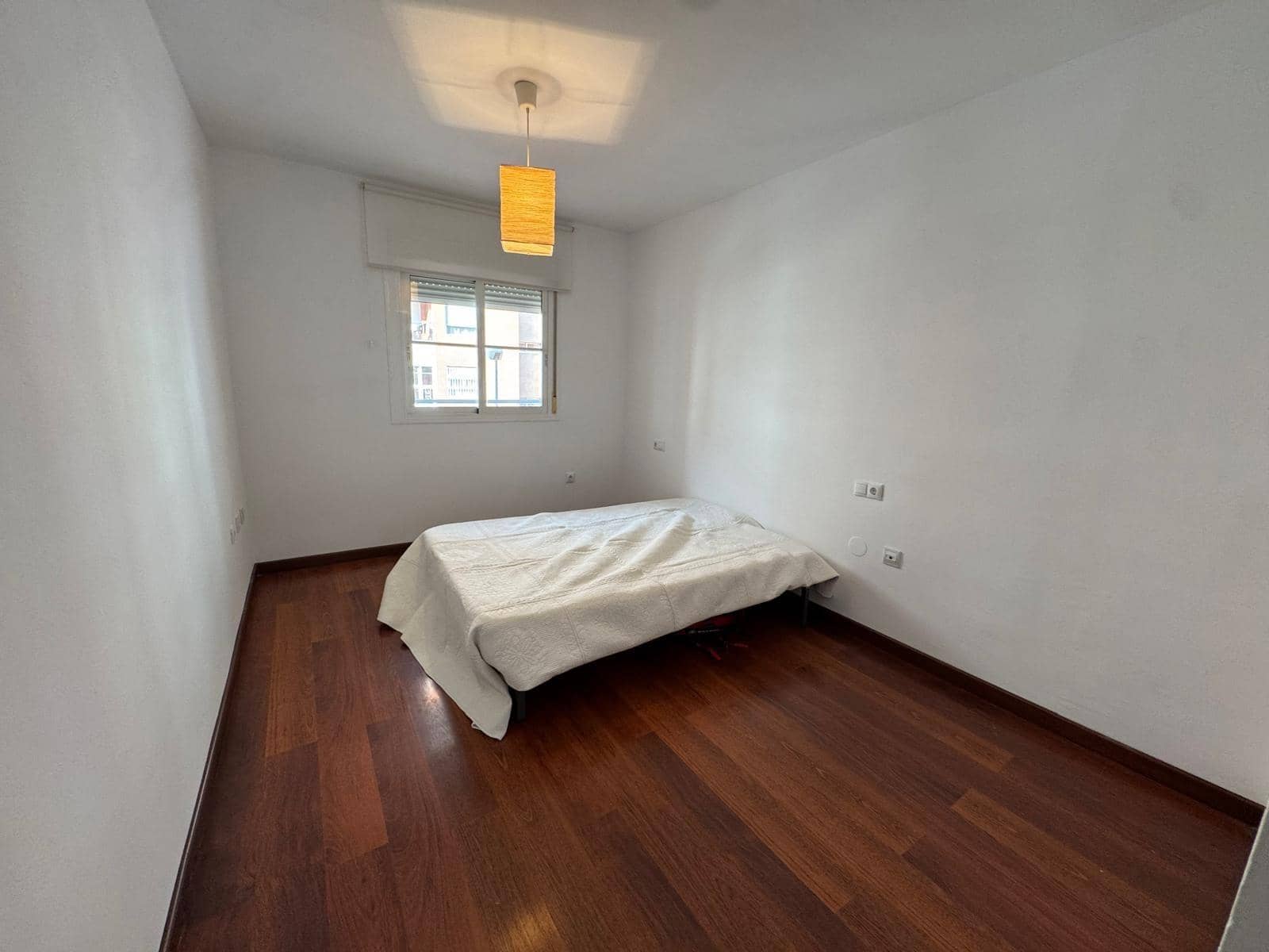 2 slaapkamer Appartement te koop in Almeria stad - € 200.000 (Ref: 9519138)