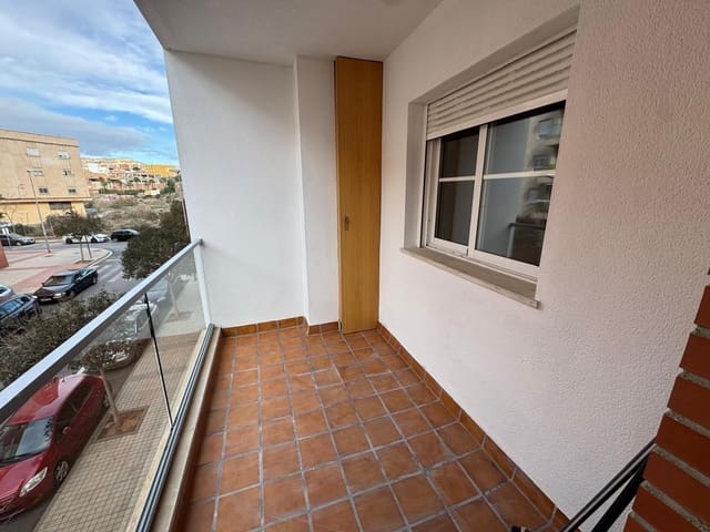 2 slaapkamer Appartement te koop in Almería stad - € 200.000 (Ref: 9519138)