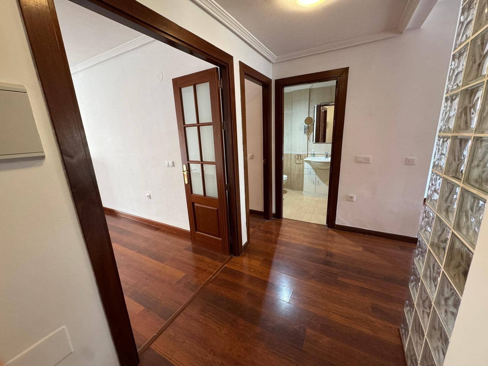 2 slaapkamer Appartement te koop in Almeria stad - € 200.000 (Ref: 9519138)