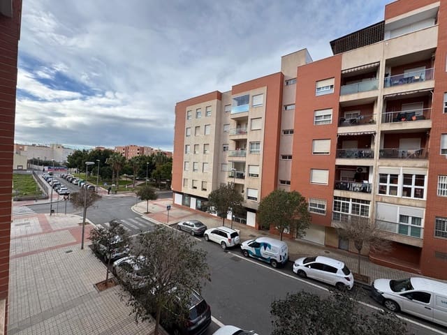 2 slaapkamer Appartement te koop in Almería stad - € 200.000 (Ref: 9519138)