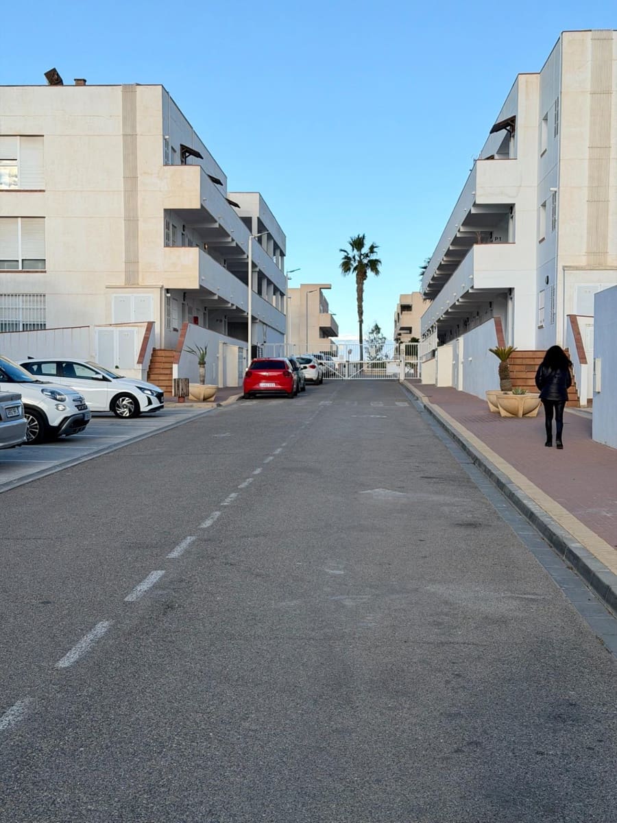 4 sovrum Villa till salu i Almeria stad med pool - 310 000 € (Ref: 9533892)