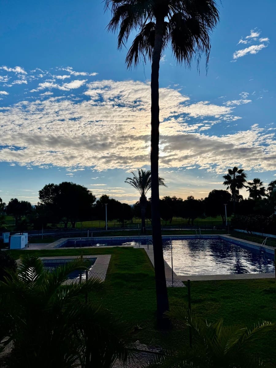 4 sovrum Villa till salu i Almeria stad med pool - 310 000 € (Ref: 9533892)