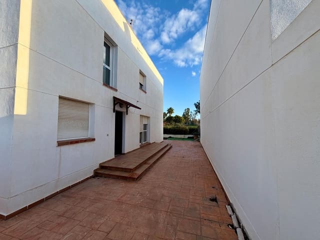 4 sovrum Villa till salu i Retamar, Almería stad med pool - 310 000 € (Ref: 9533892)