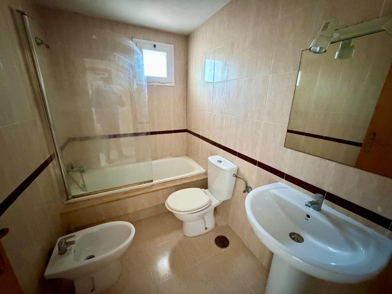 4 sovrum Villa till salu i Almeria stad med pool - 310 000 € (Ref: 9533892)