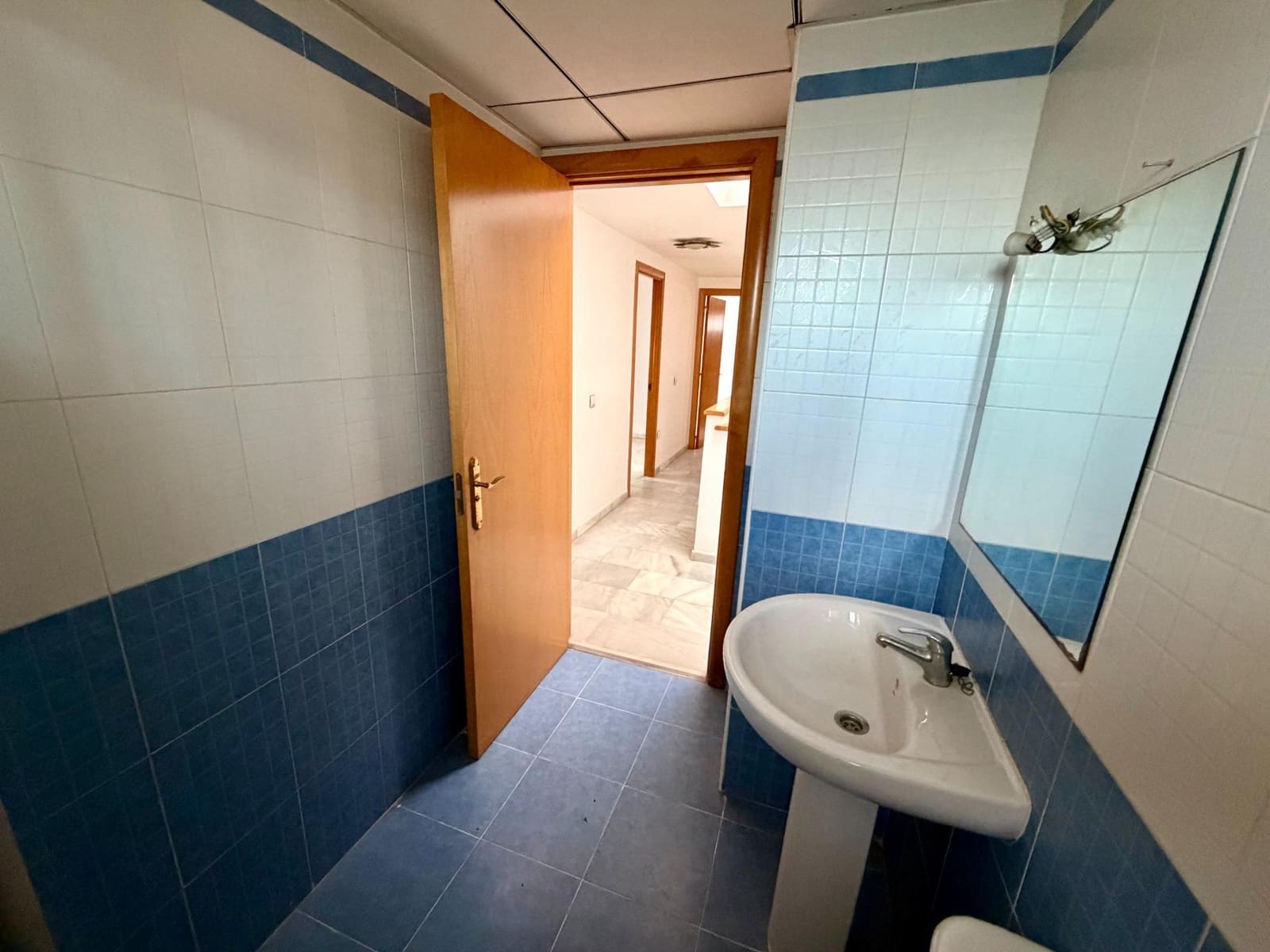 4 sovrum Villa till salu i Almeria stad med pool - 310 000 € (Ref: 9533892)