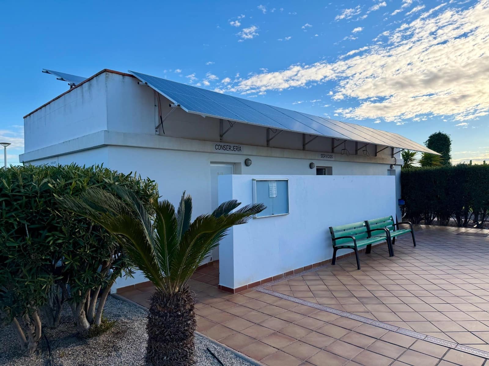 4 sovrum Villa till salu i Almeria stad med pool - 310 000 € (Ref: 9533892)