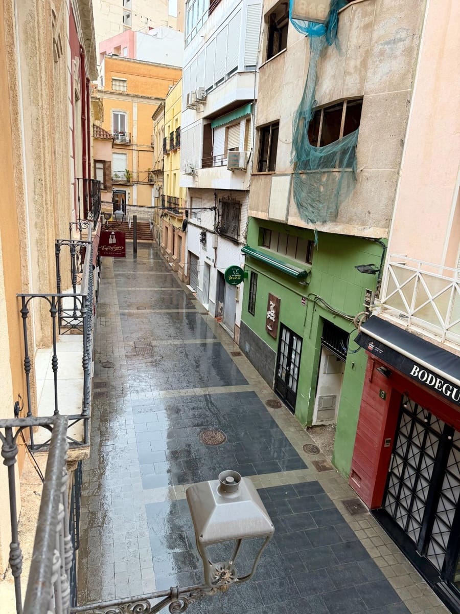 Adosado de 4 habitaciones en Almería ciudad en venta - 375.000 € (Ref: 9601251)