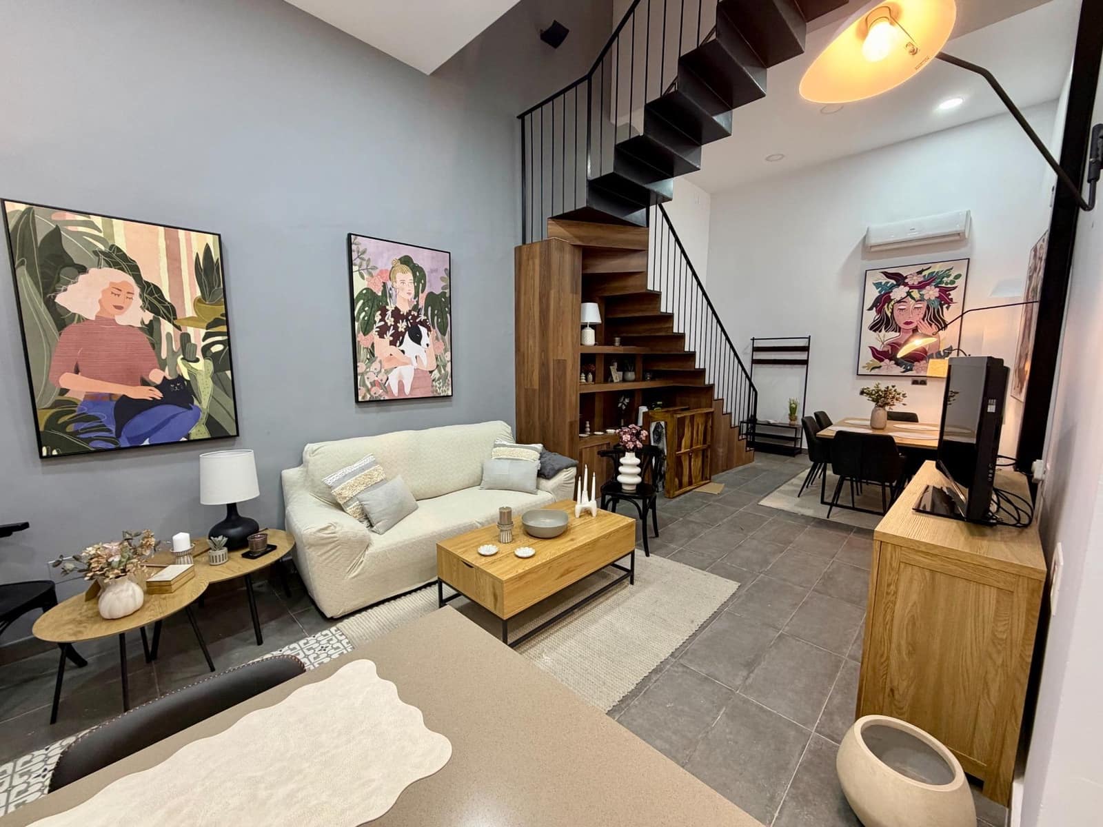 Adosado de 4 habitaciones en Almería ciudad en venta - 375.000 € (Ref: 9601251)