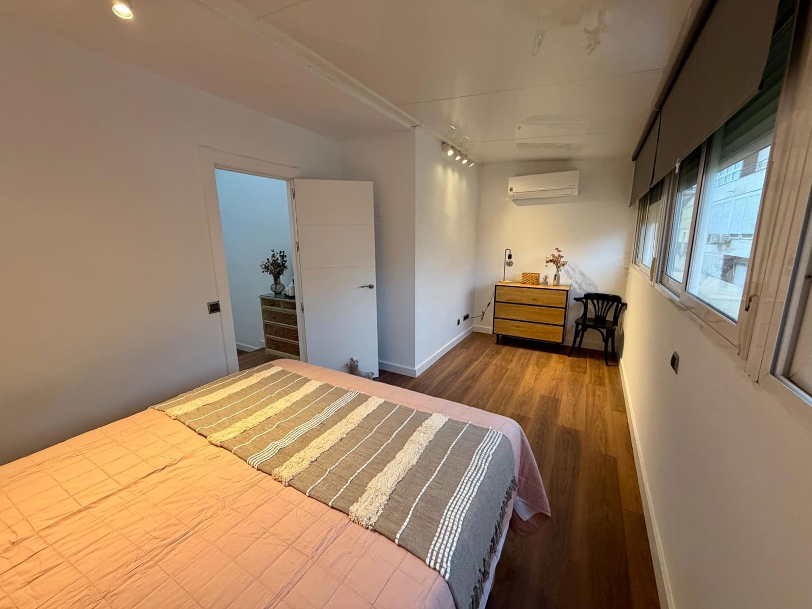 Adosado de 4 habitaciones en Almería ciudad en venta - 375.000 € (Ref: 9601251)