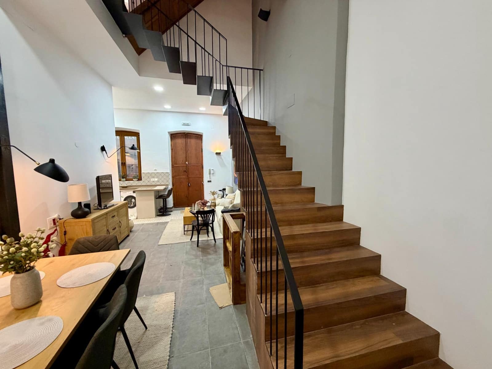 Adosado de 4 habitaciones en Almería ciudad en venta - 375.000 € (Ref: 9601251)