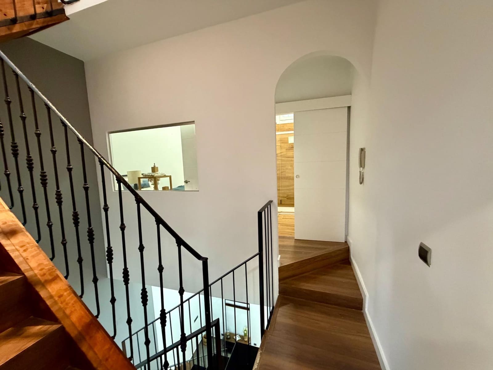 Adosado de 4 habitaciones en Almería ciudad en venta - 375.000 € (Ref: 9601251)