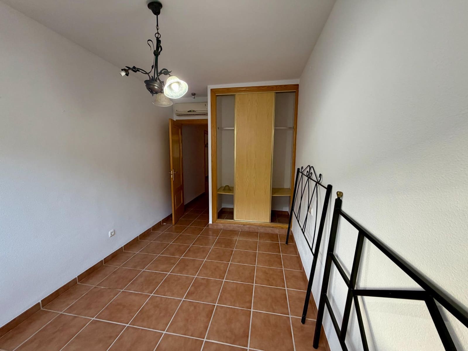 2 sovrum Lägenhet till salu i Illar - 79 900 € (Ref: 9619473)