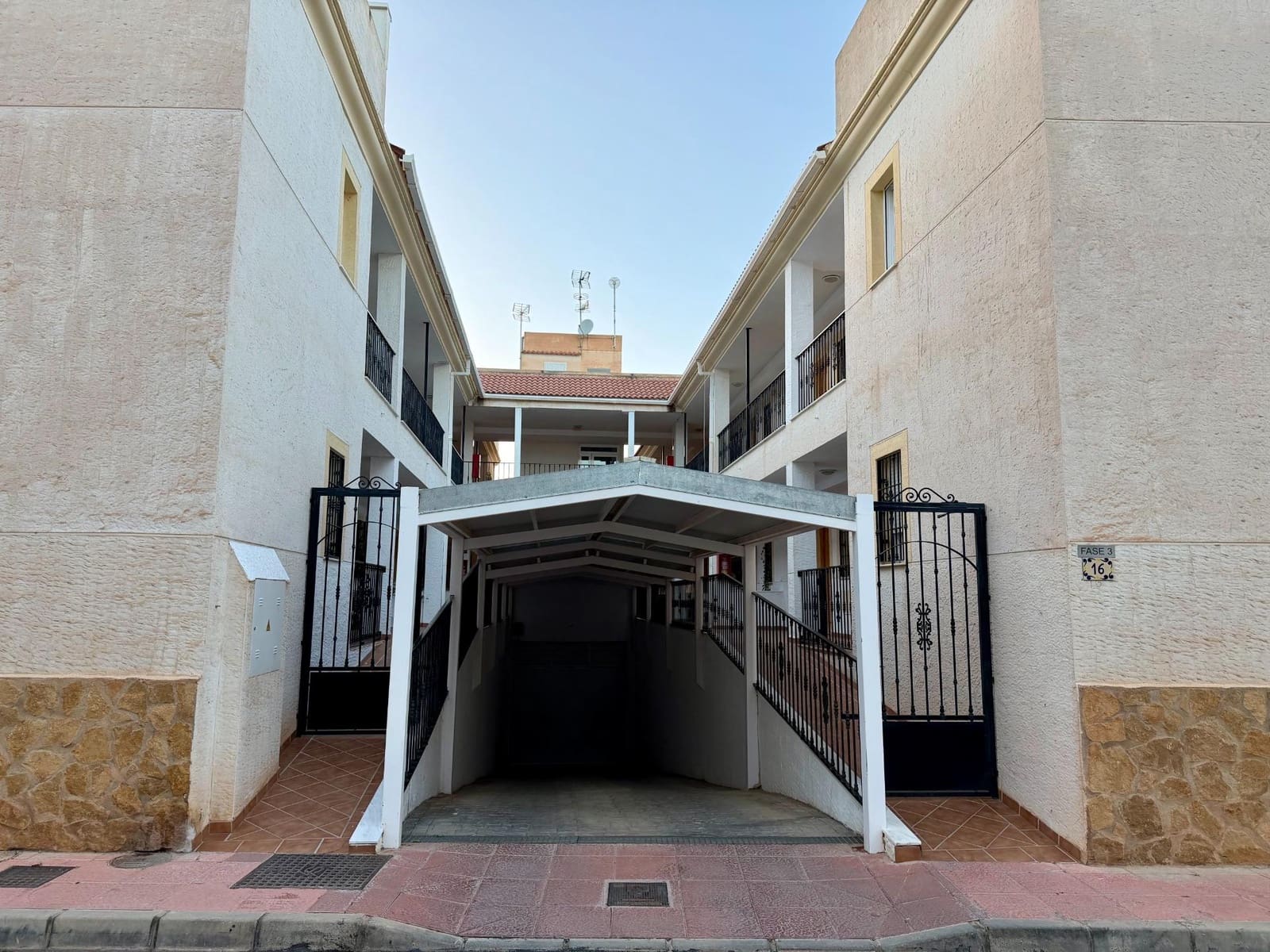 2 sovrum Lägenhet till salu i Illar - 79 900 € (Ref: 9619473)